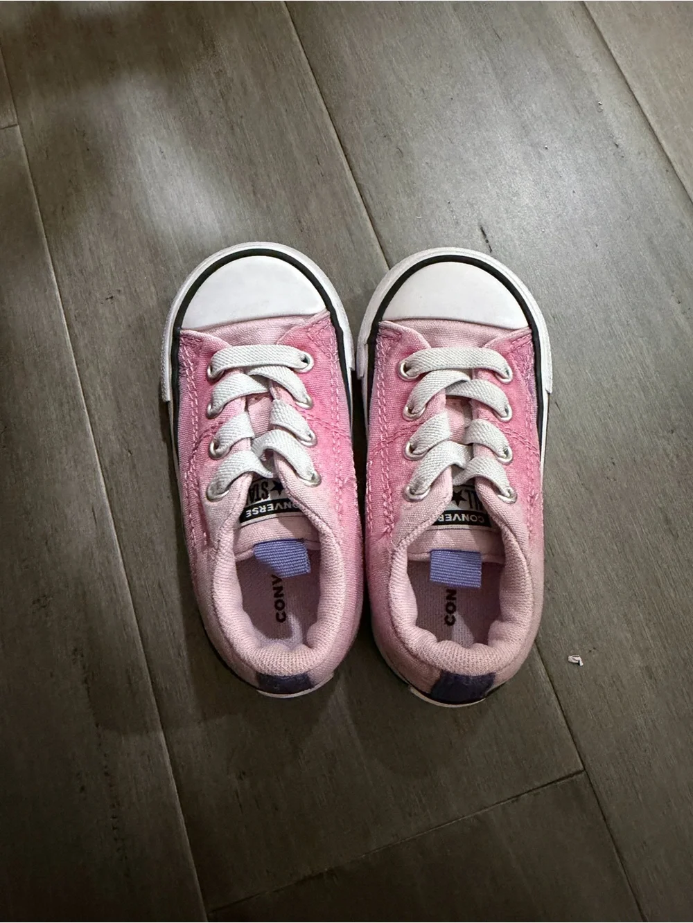 Converse classic low